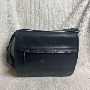 Latico Classic Black Leather Messenger Bag silver tone hardwares.